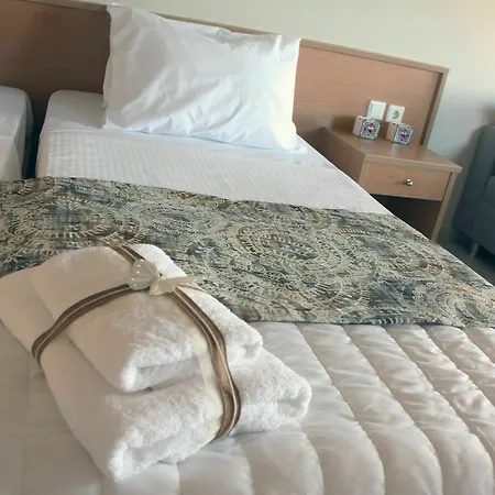 Miva Sea View Hotell *